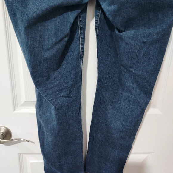 Torrid Medium Wash Boyfriend Striaght Vintage Stretch Mid-Rise Jean in Size 14R - Picture 8 of 12